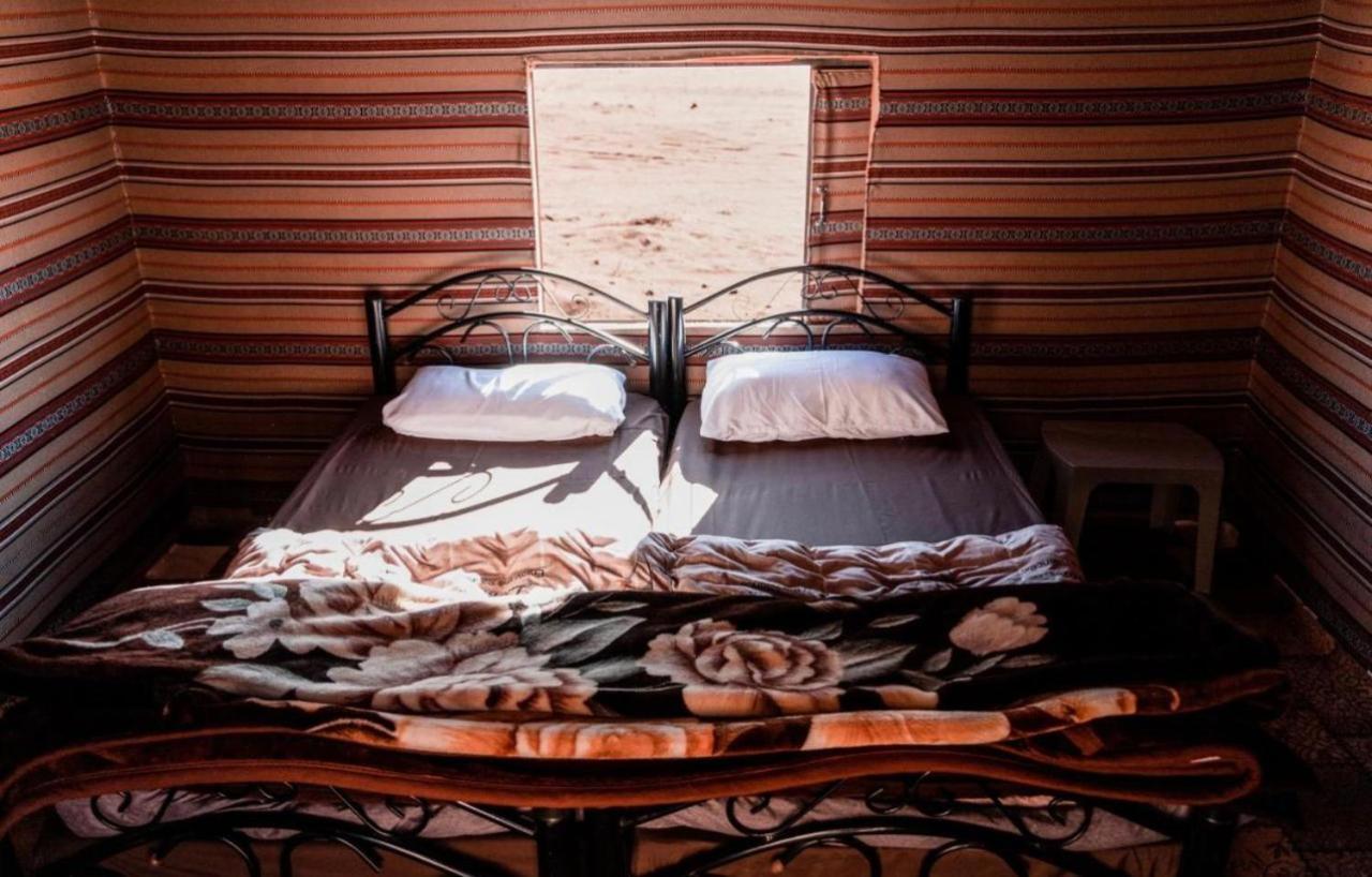 Hidden Wadi Rum Camp Exteriör bild