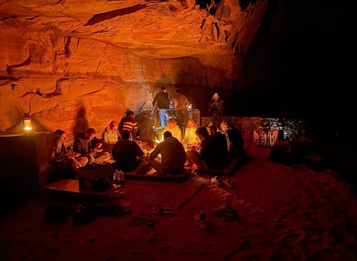 Hidden Wadi Rum Camp Exteriör bild